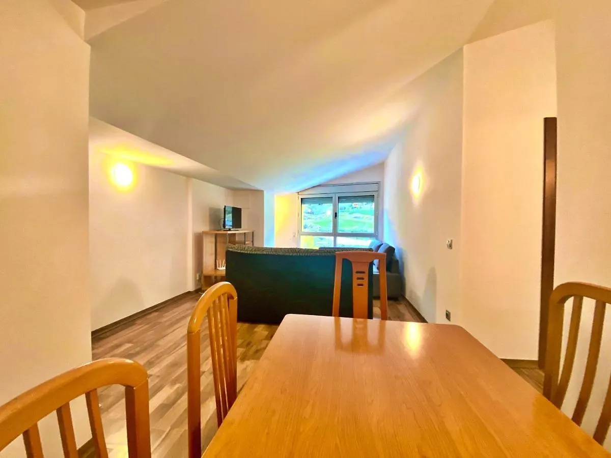 Apartment Khi Encamp, Para 6 Pax